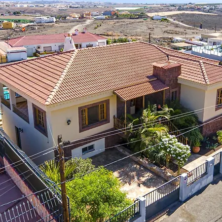 Private With Three Separate Daire