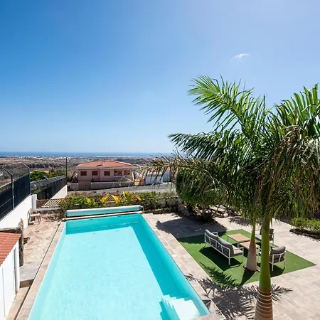 Private With Three Separate Apartamento *