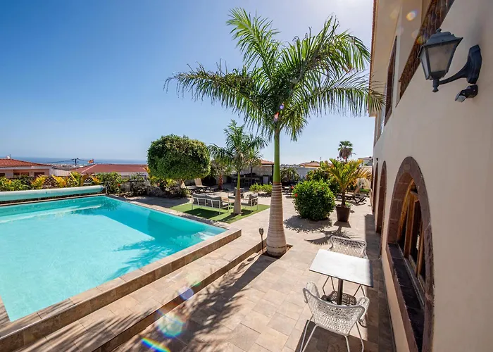 Private With Three Separate Апартаменты *