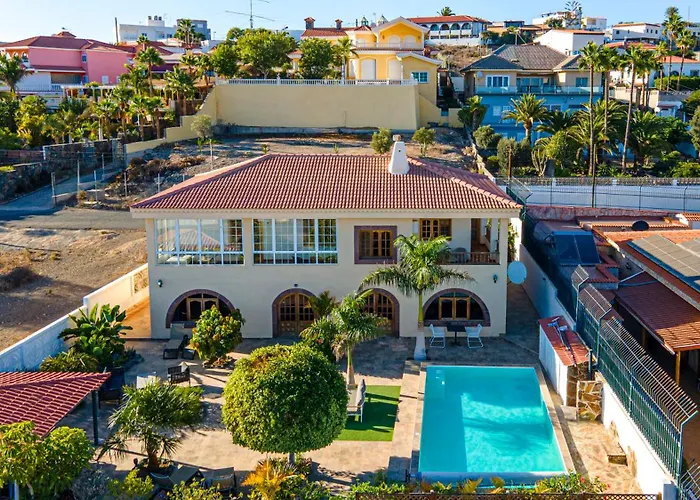 Apartment Private With Three Separate *