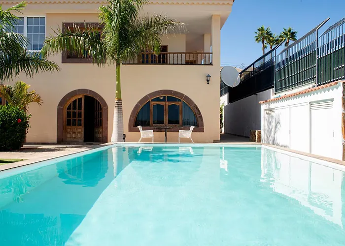 Private With Three Separate Апартаменты *