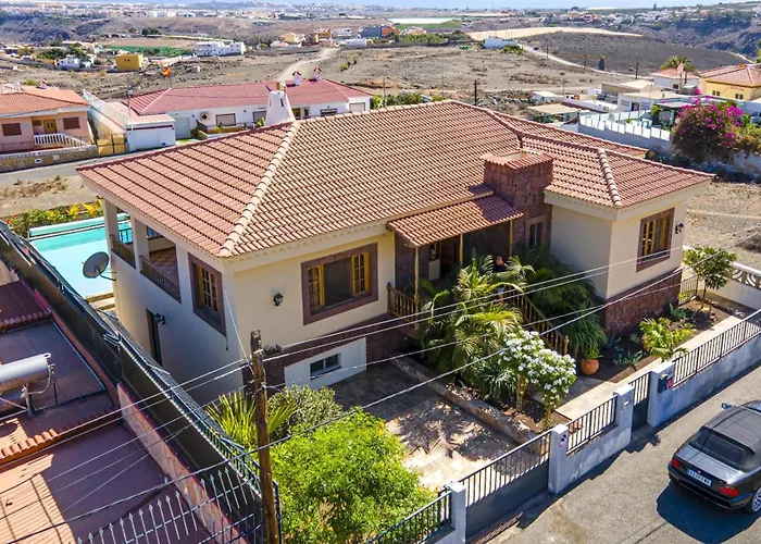 Private With Three Separate Апартаменты