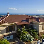Private With Three Separate Apartman *